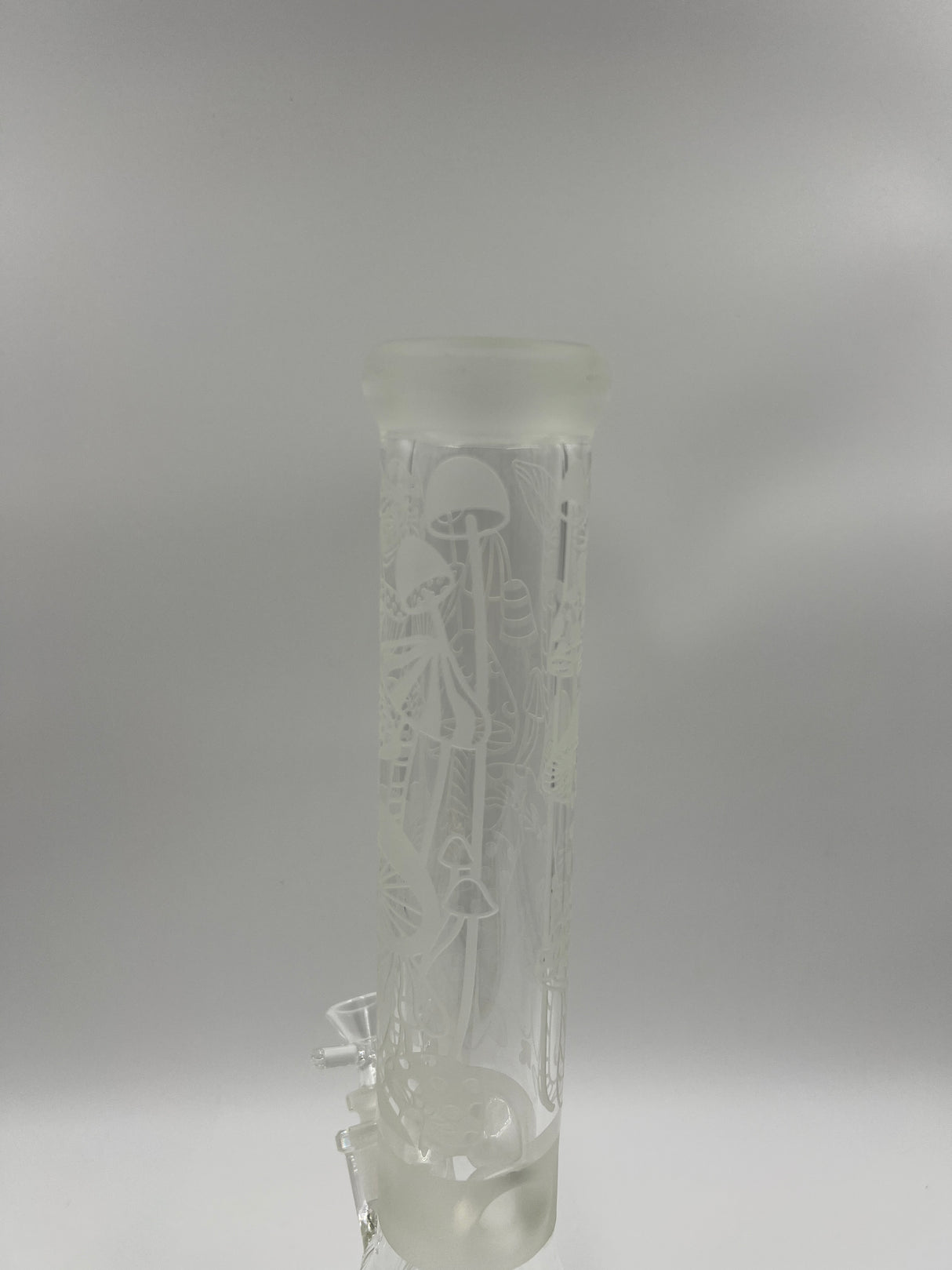 15" Sandblasted Mushroom Theme Pyramid Beaker Bong