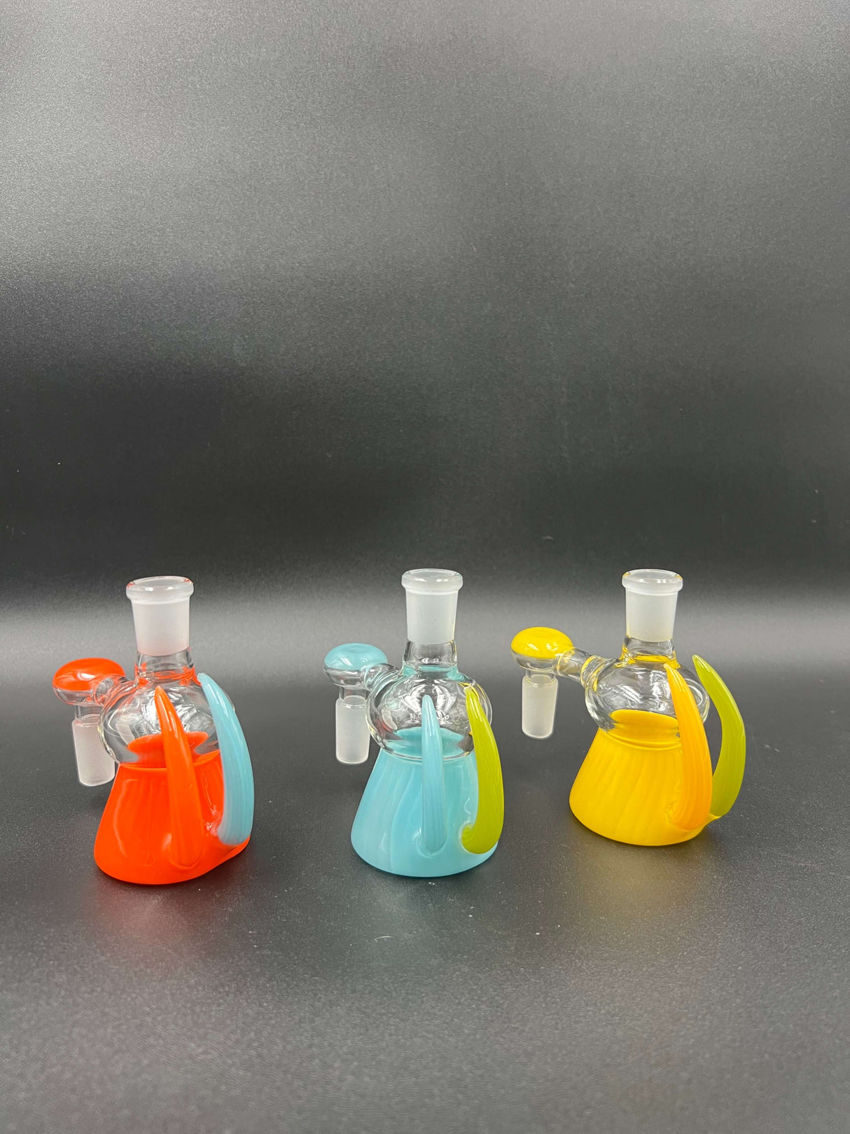 In The Wild Multicolor Dry Glass Ash Catcher 3.5" / 14mm M / 90D / Colors Vary