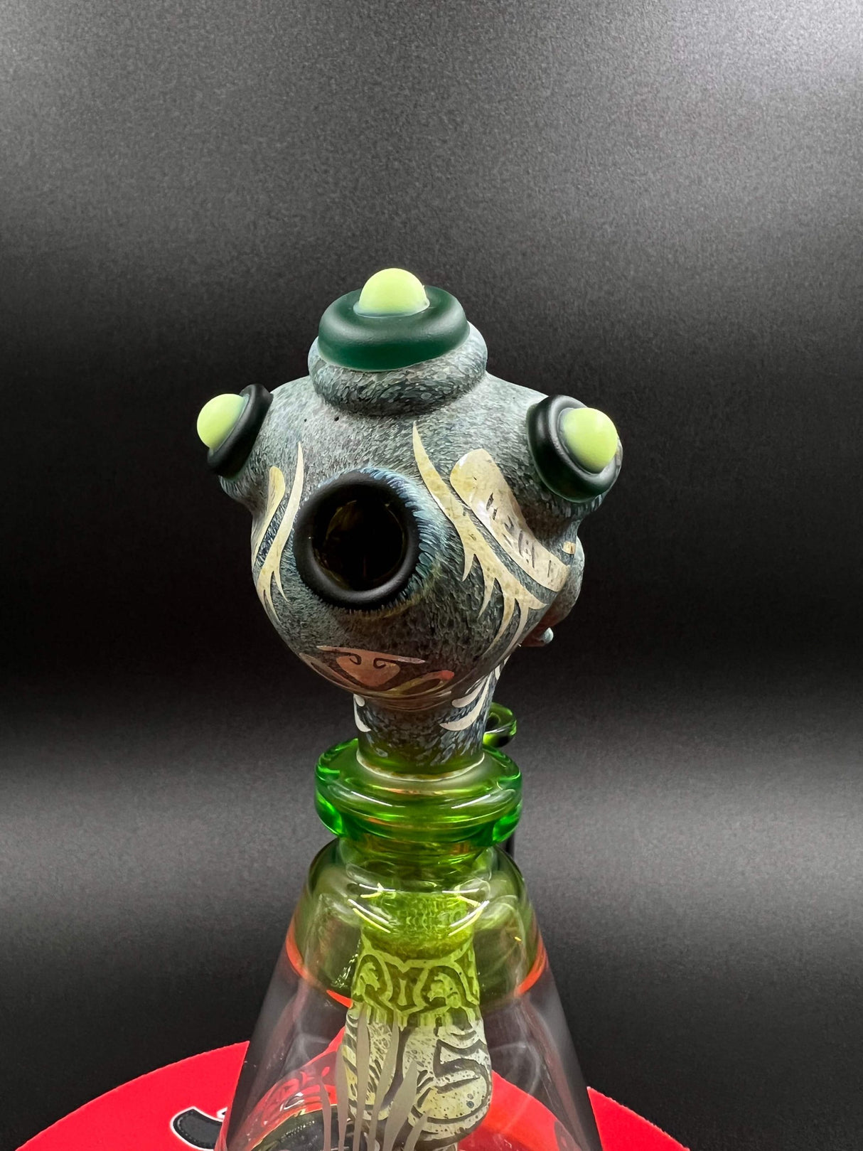 7.5" Sandblasted Alien Face Bong