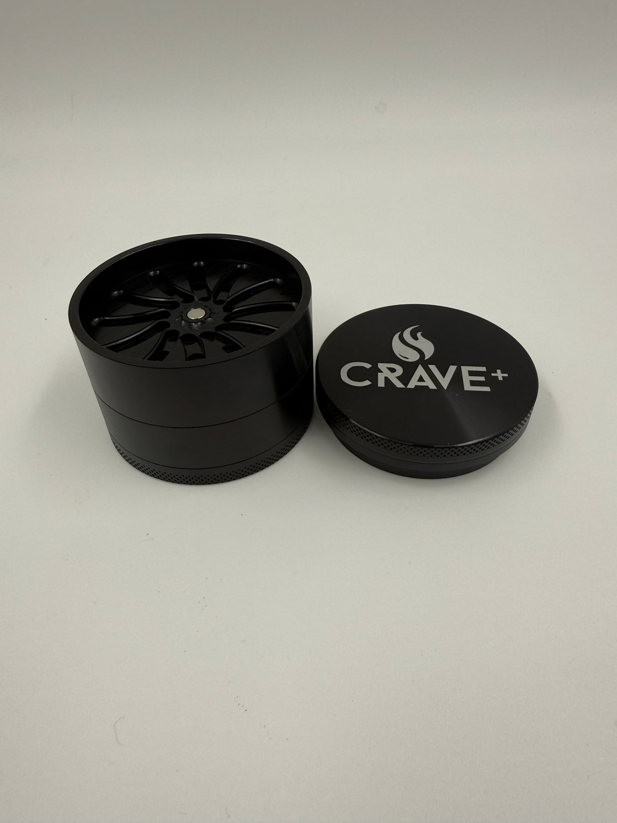 2.5" Crave 4 Piece Grinder Mill w. Shovel