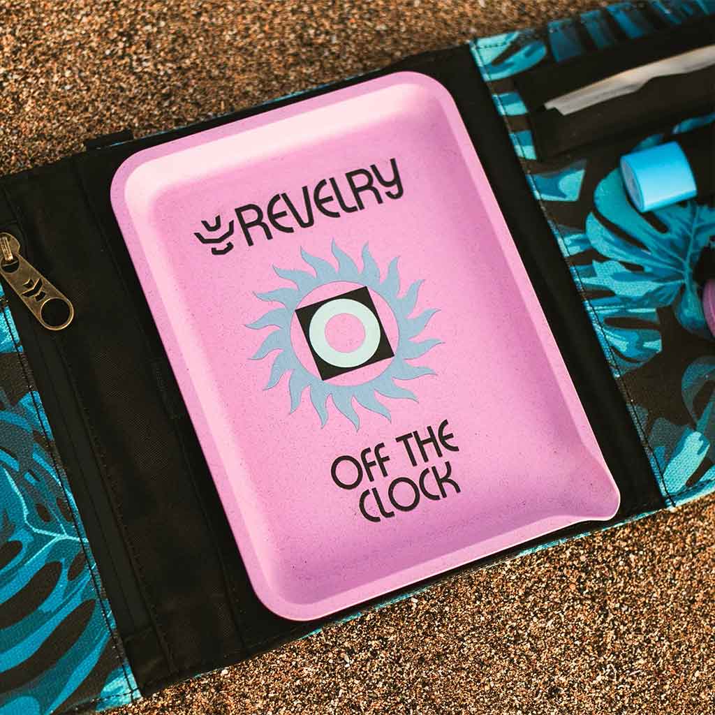 REVELRY SUPPLY ROLLING TRAY WITH FUNNEL CORNER