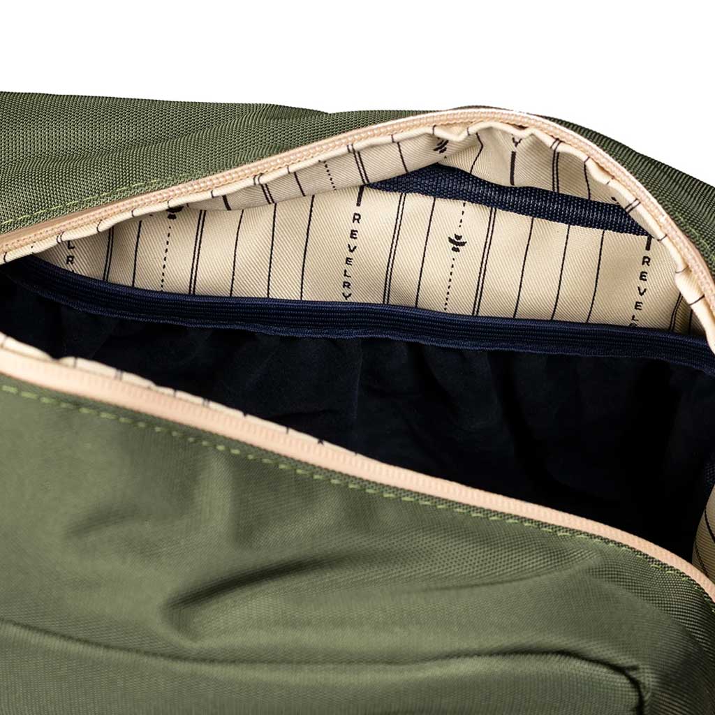 REVELRY SUPPLY THE STOWAWAY SMELL PROOF TOILETRY KIT